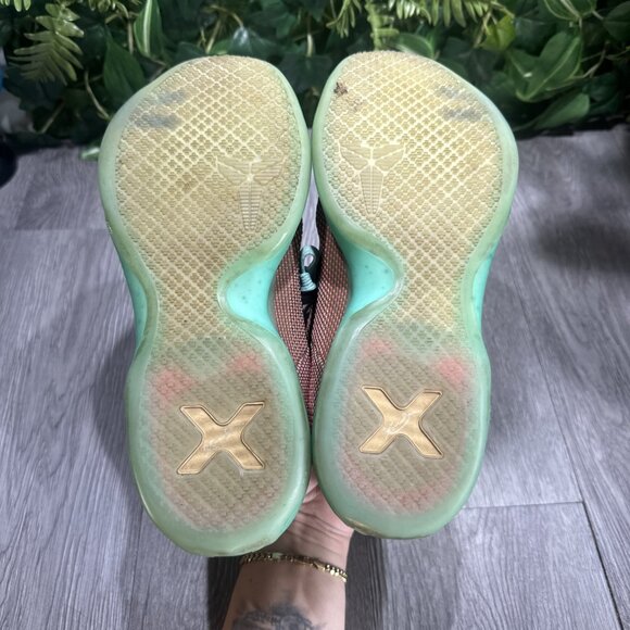 Nike Kobe 10 Easter 2015 - Kobe Bryant shoes - Kobe X - size 7 / Women 8.5 main image 5
